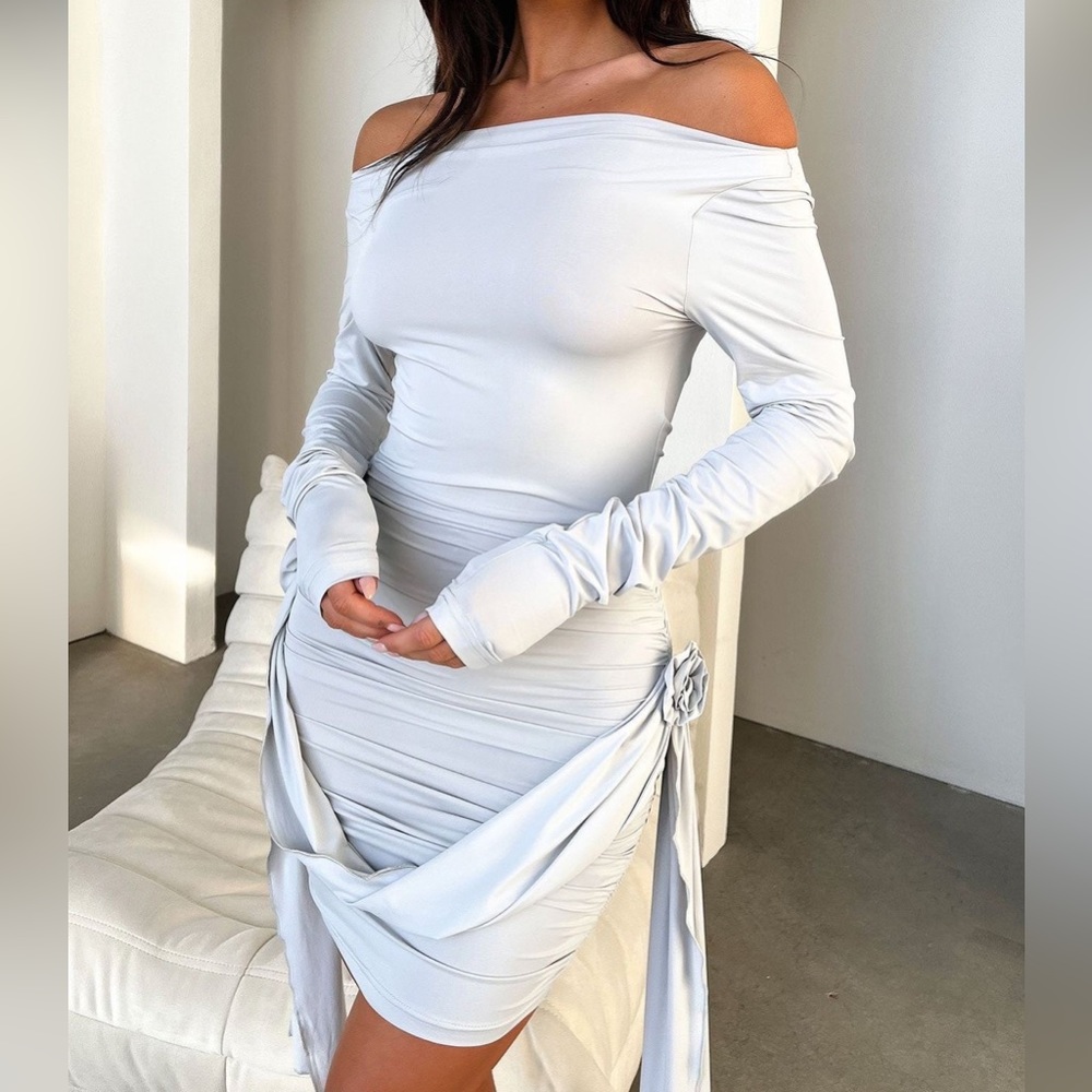 Lioness Off-Shoulder Light Gray Ruched Midi Dress